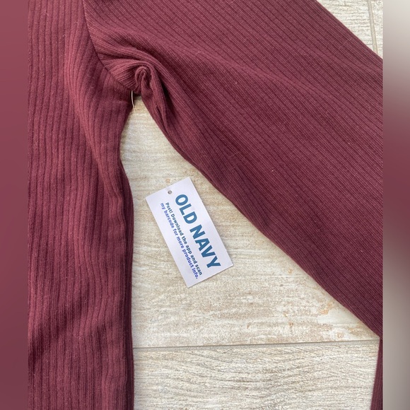 NWT long sleeve body suit size large maroon in color - Picture 3 of 4